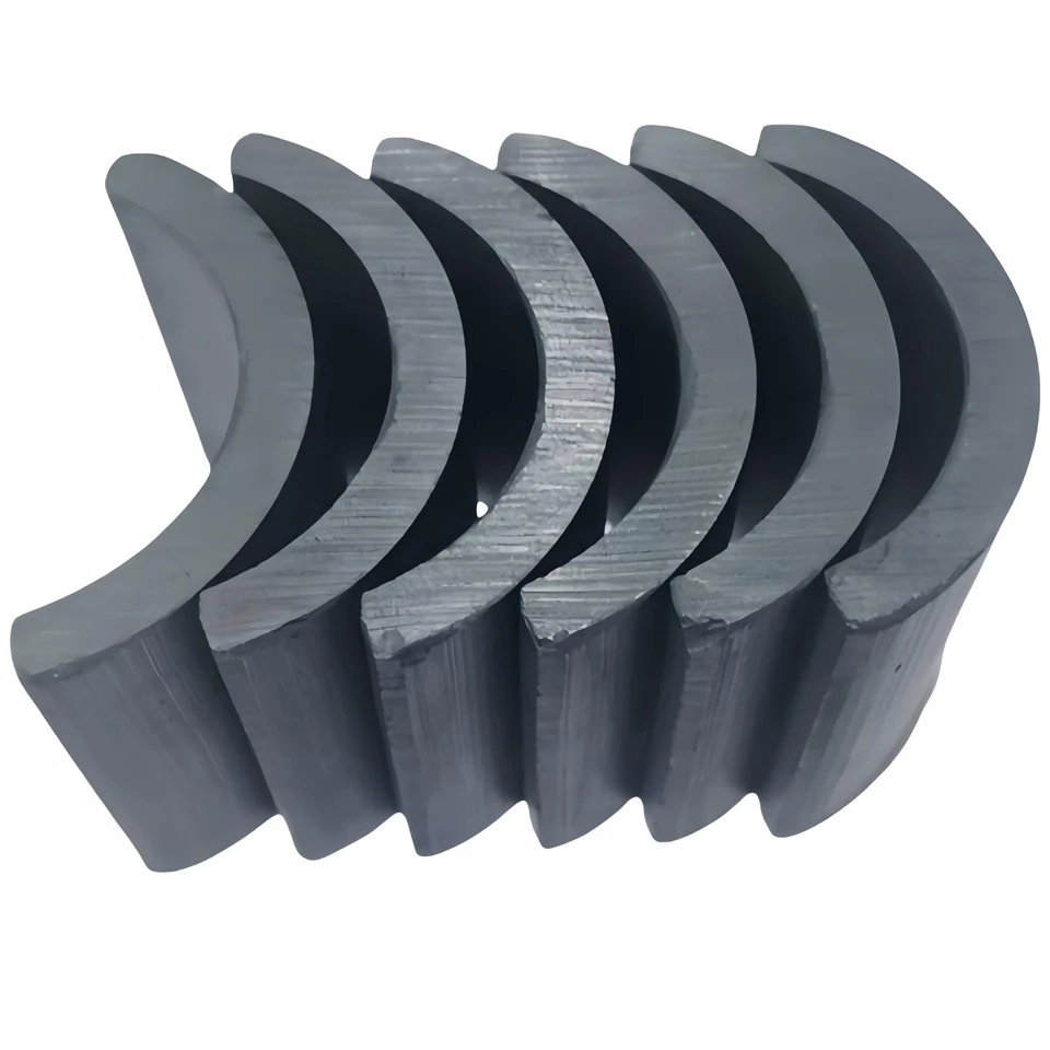 Magnet Segmen Ferrit Tersinter